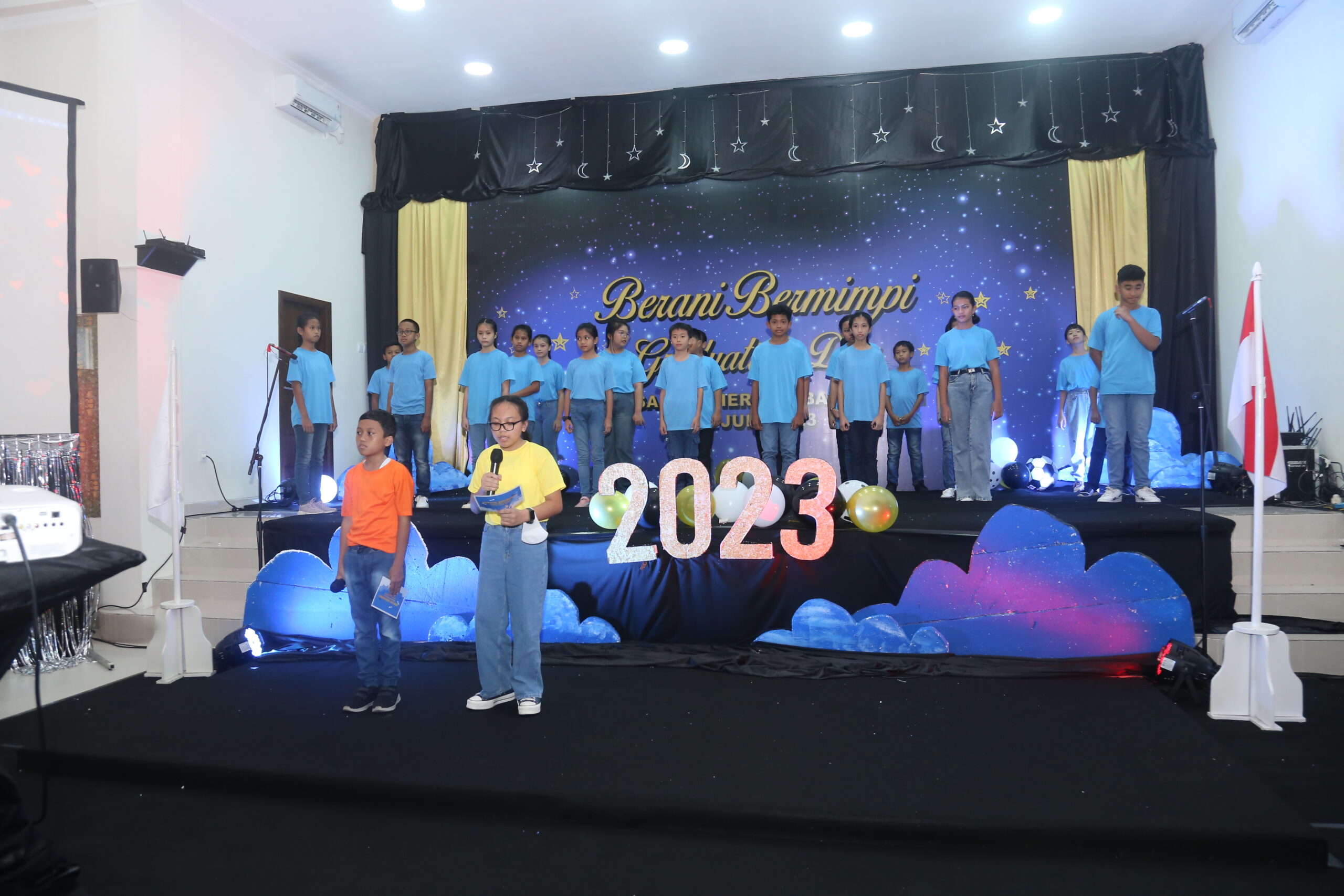 Graduation SDK Theresia