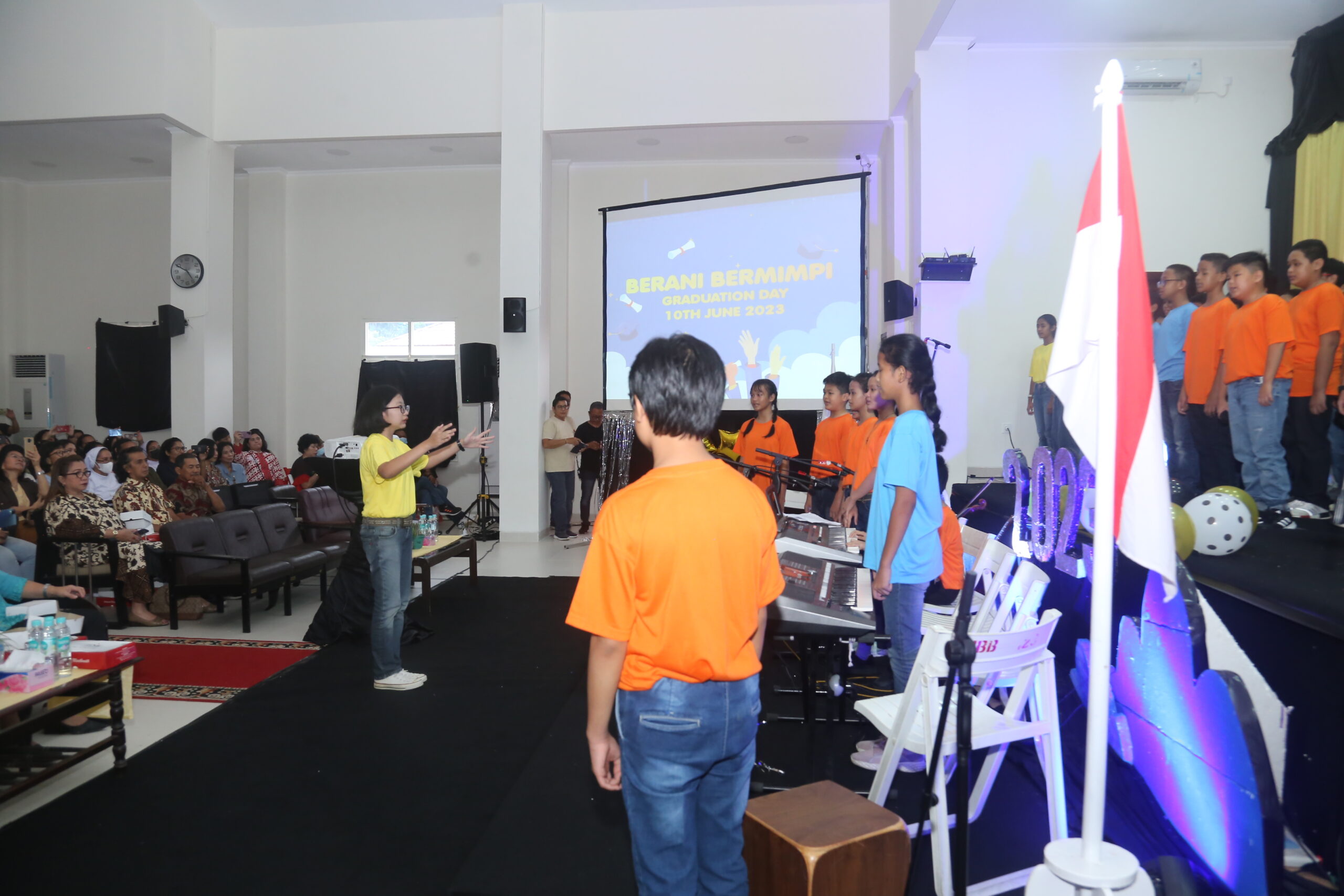 Graduation SDK Theresia