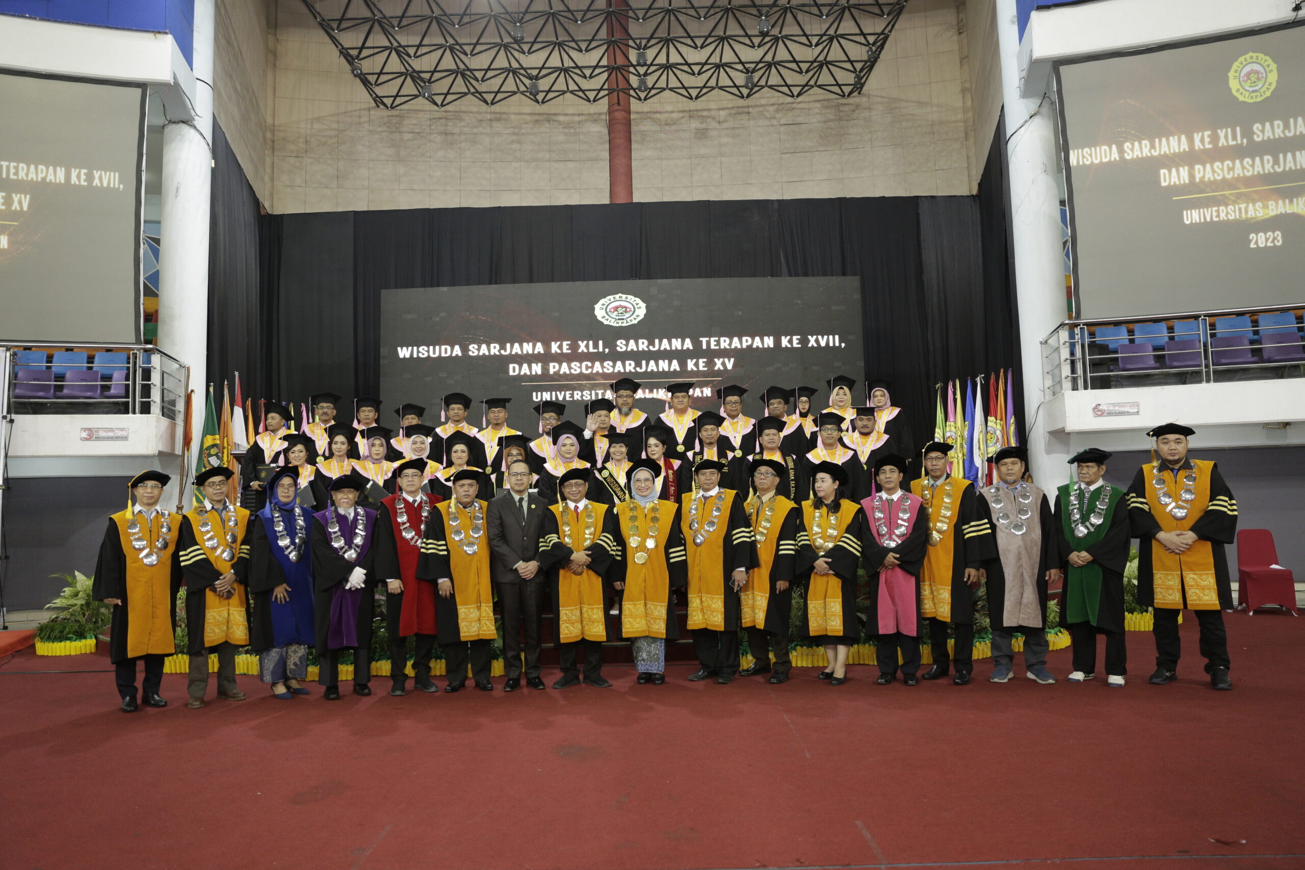 Wisuda Uniba